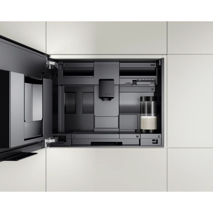 Bosch CTL7181B0 Series 8 Built In Fully Automatic Coffee Machine in Black