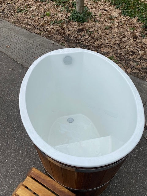 Oak Barrel Dipping Bath with Stairs and Lid