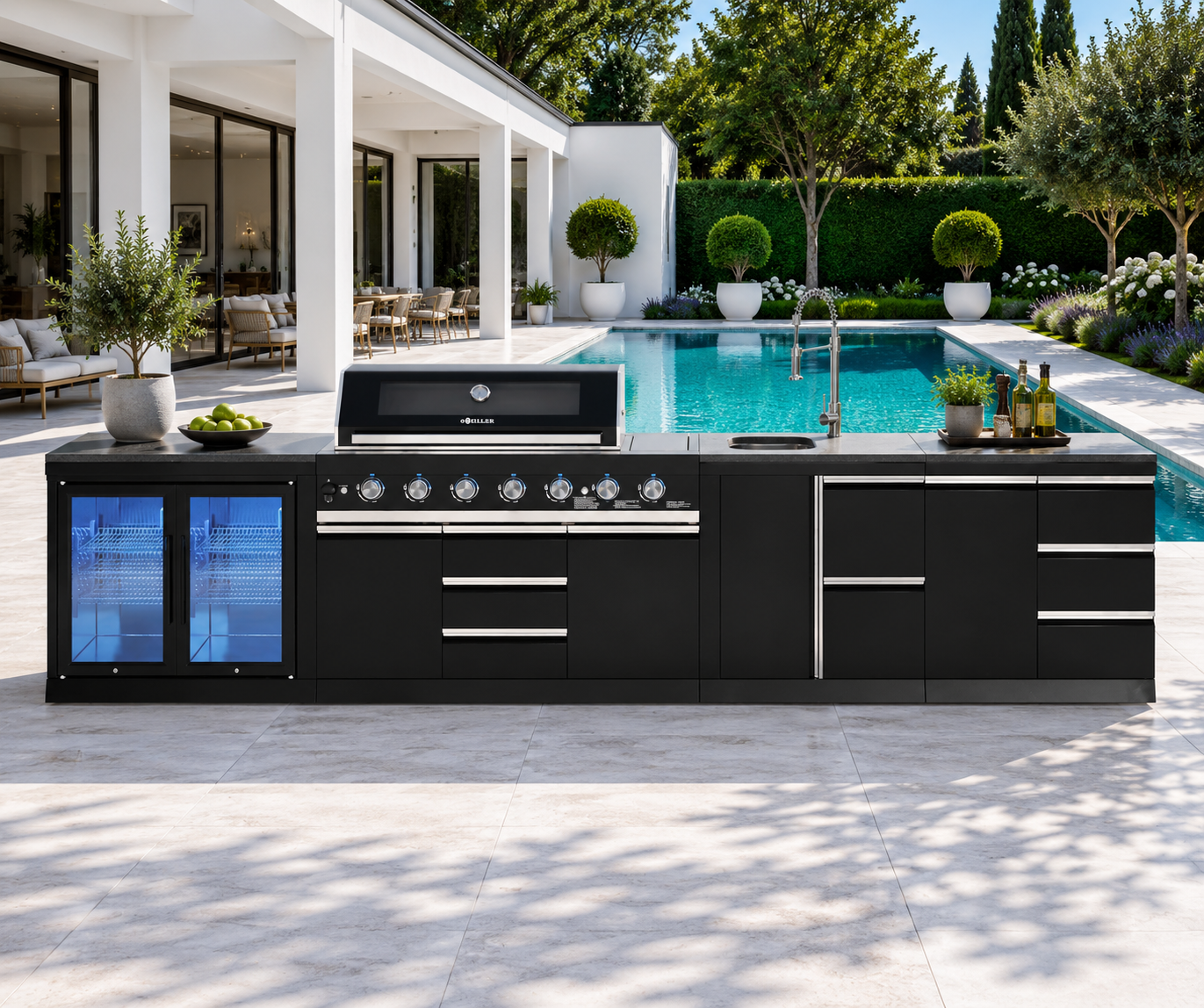 The Ultimate Luxury Outdoor Kitchen