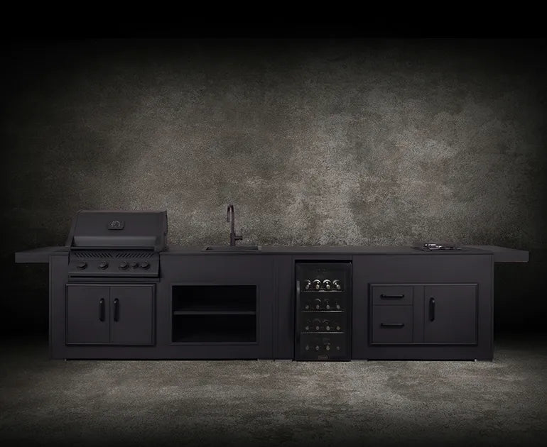 Grillandia Outdoor Kitchen Phantom with Napoleon 4-burner gas grill, Hob, Fridge, and Sink | 4.4M
