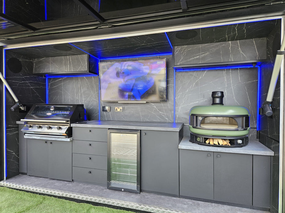 Outdoor kitchen and K-Pod Luxe - Back to Black - 3.8m
