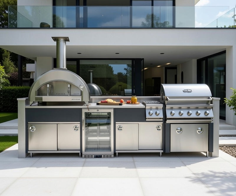 Outdoor kitchen BBQ & Pizza oven