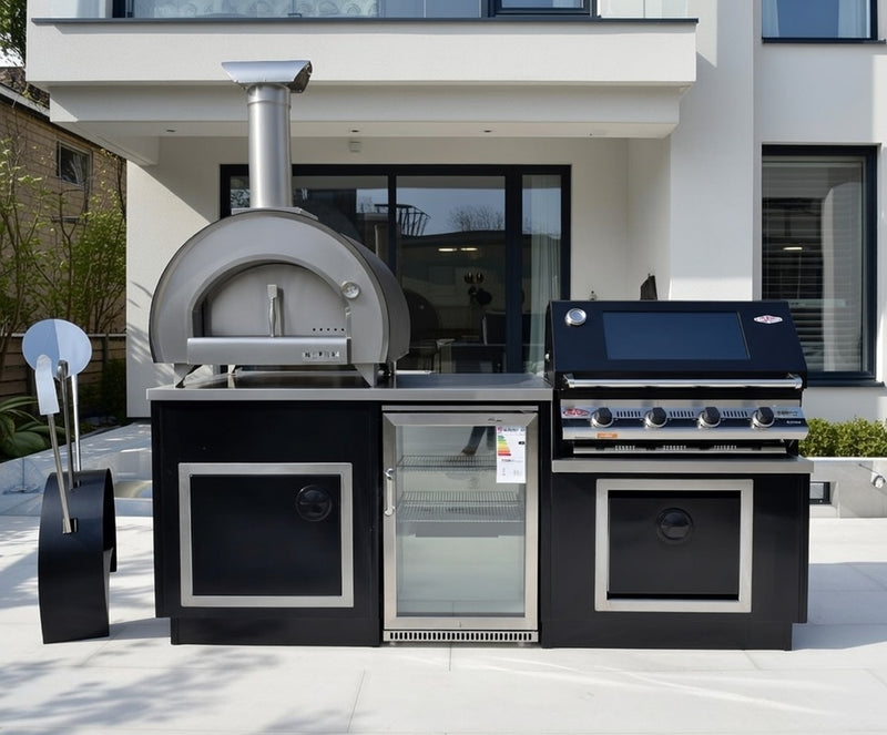 Beef Eater Outdoor kitchen & Pizza oven