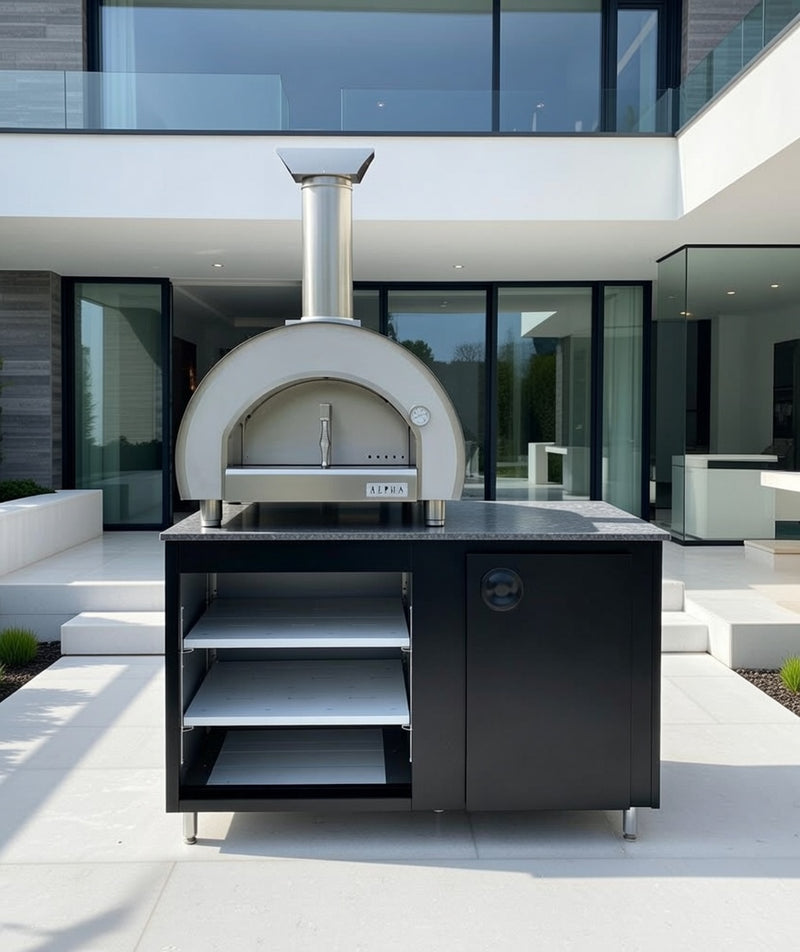 Outdoor Kitchen & Pizza Oven