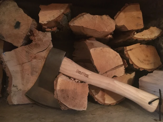 DELIVITA WOOD AXE