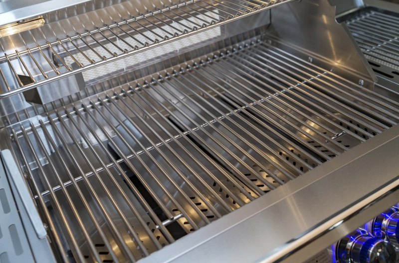 Whistler Bibury 3 Burner Barbecue with Rotisserie and Weather Cover