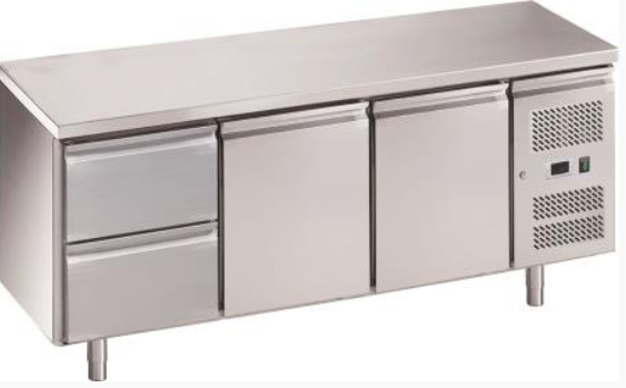CHEFSRANGE RC3H2D 3 DOOR FRIDGE COUNTER WITH CASTORS + 1 BANK OF 2 DRAWERS