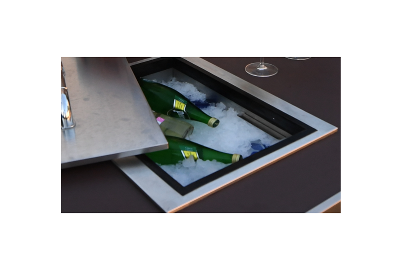 Bull Ice Chest With Cover & Drain