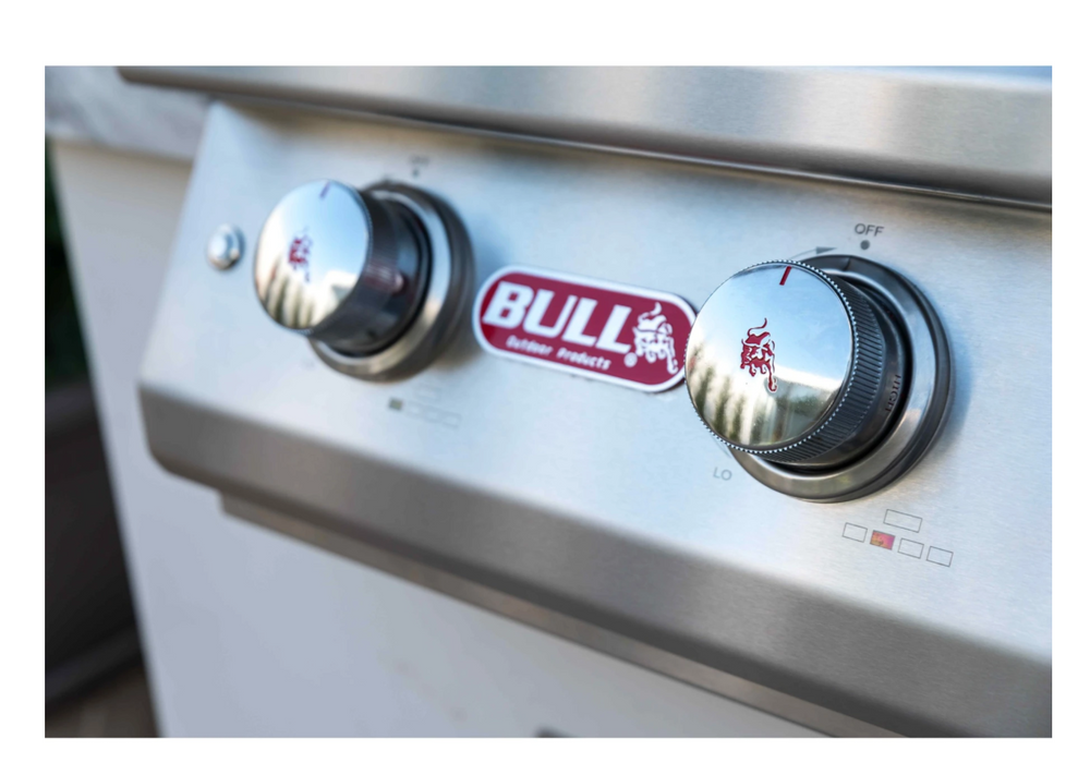 Bull Diablo 6 burner Grill Gas BBQ Cart
