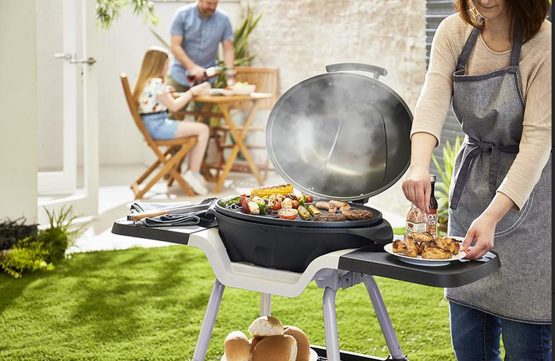 XL Indoor Outdoor Electric BBQ Grill and Griddle with Wings and Thermometer Black