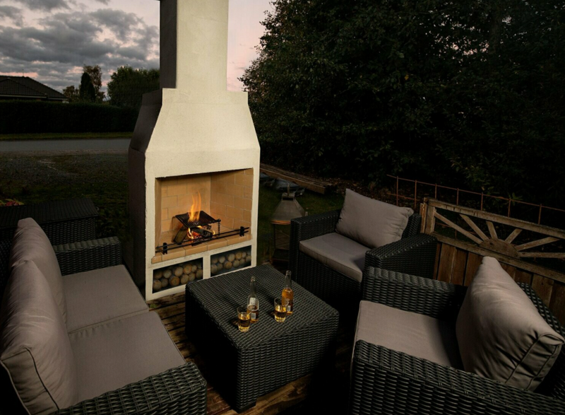 Schiedel 950 Outdoor Fireplace