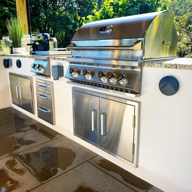 Whistler Burford 4 Burner Barbecue with Rotisserie and Weather Cover