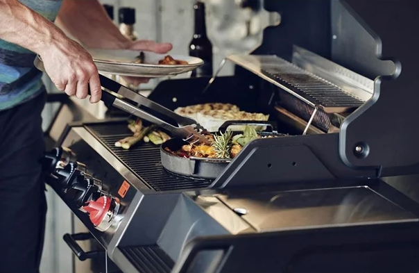 Enders Monroe Pro 4 Sik Turbo Gas Barbecue + Side Burner