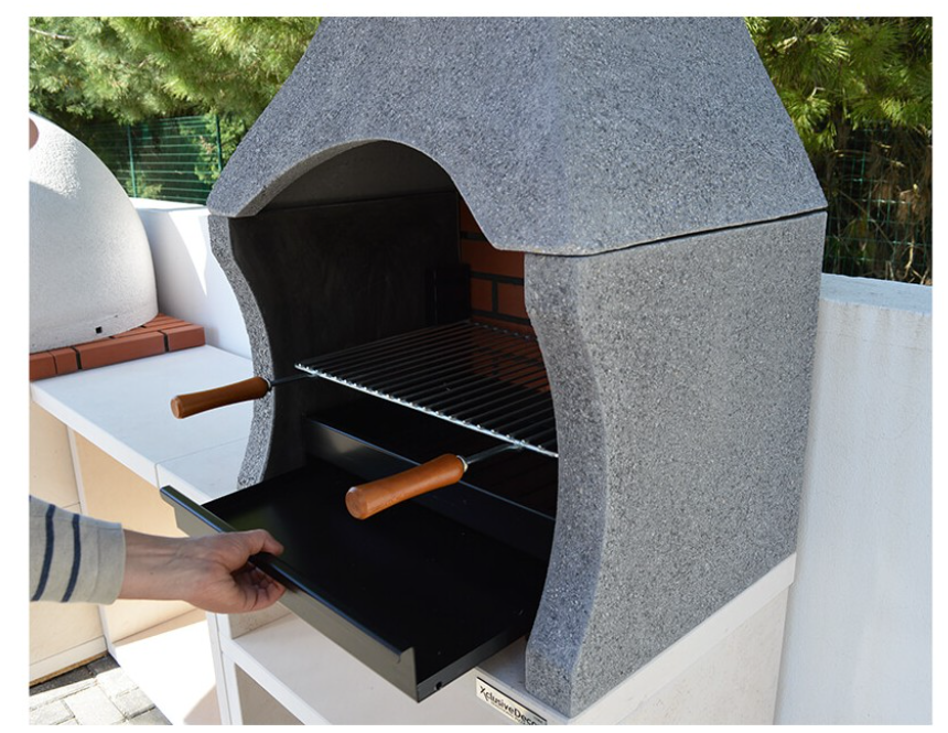 Napoli wood burning pizza oven and barbecue grill