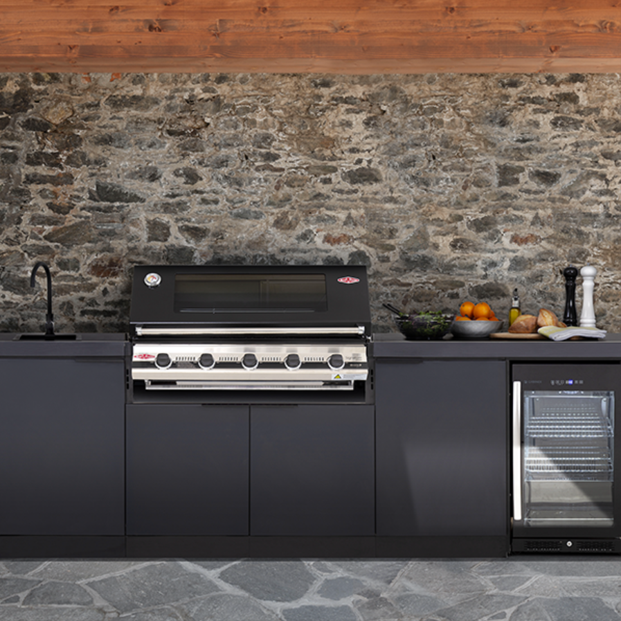 Cabinex Classic Outdoor Kitchen With Signature S3000E 5 Burner BBQ Black