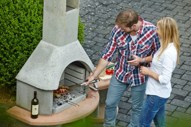 Buschbeck Carmen Masonry Barbecue With Side Table