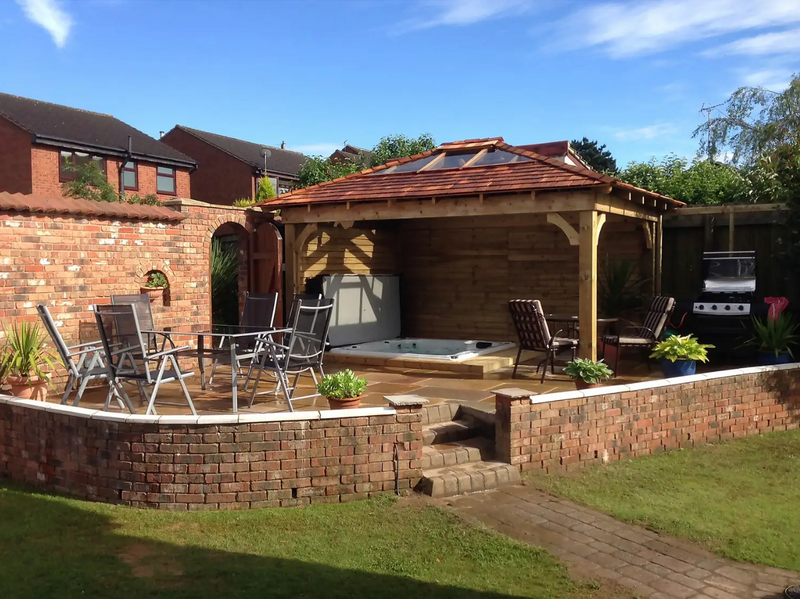 Thunder Bay SE Hot Tub 44 Jet 5-6 Person