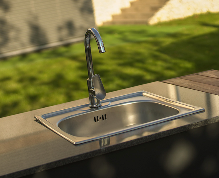 Grillandia Outdoor Kitchen Large Green Egg, Sink and Weather Cover - 2m L