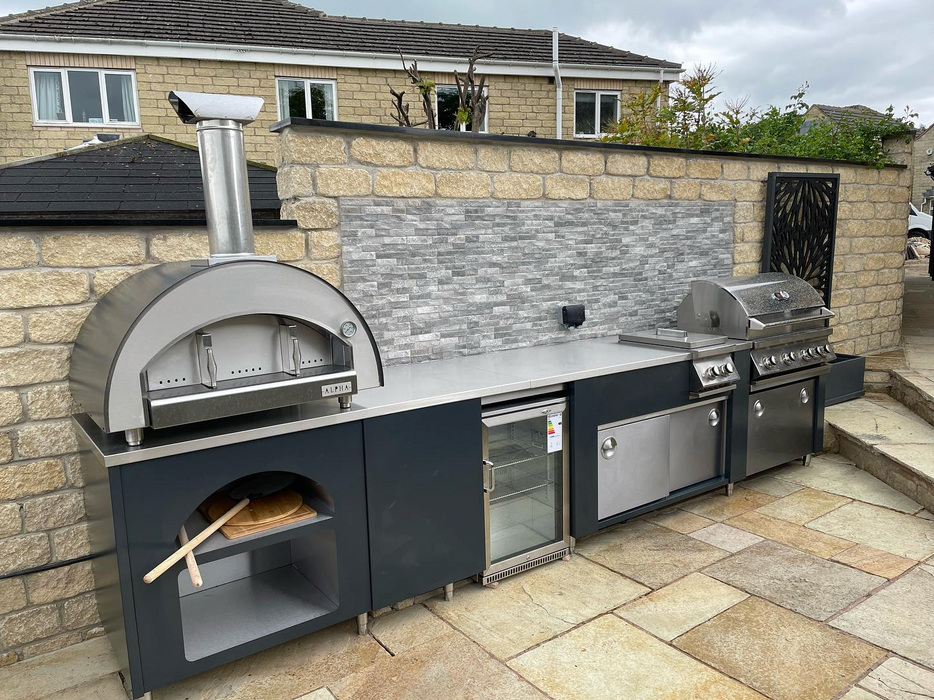 Outdoor kitchen BBQ, Refrigerator & Pizza oven